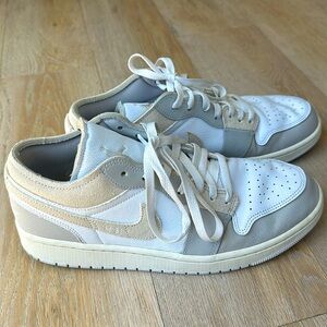 Air Jordan 1 Low SE Crafted | Mens Size 10 | Great Condition